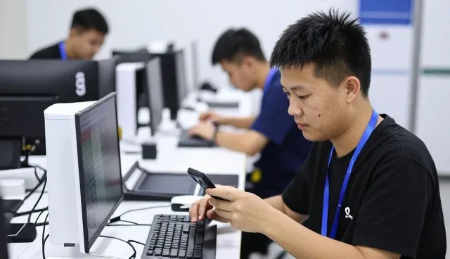 科技服务数据中台建设科技服务选型指南：从入门到明白